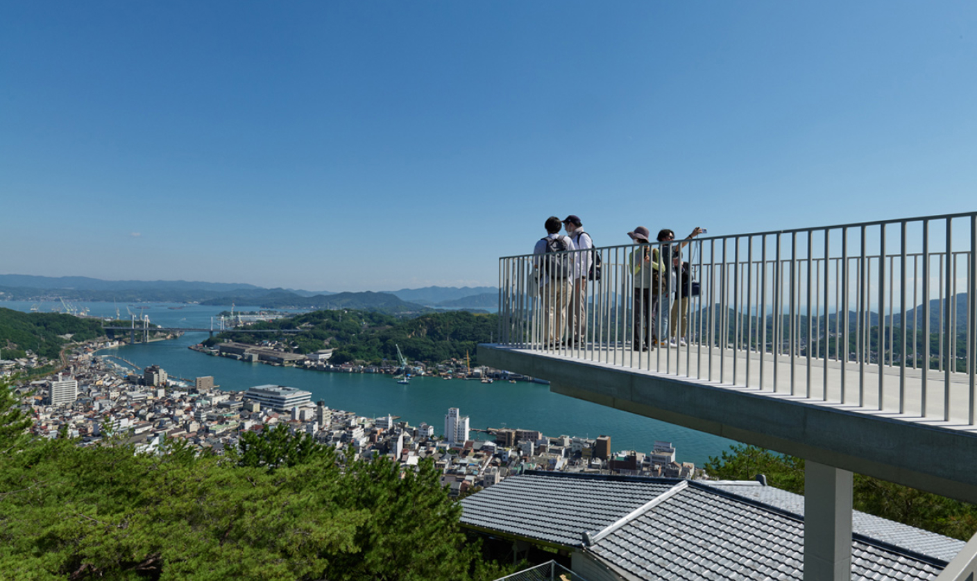 – 尾道市千光寺頂上展望台PEAK