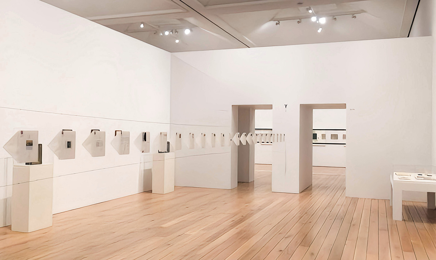 – DIC川村記念美術館「言語と美術」展会場構成